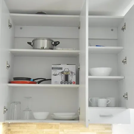 Apartment Dekart 2 *