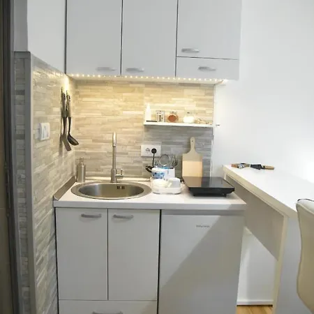 Apartment Dekart 2 Nis