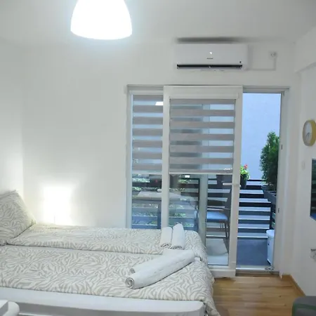 Dekart 2 Apartment *