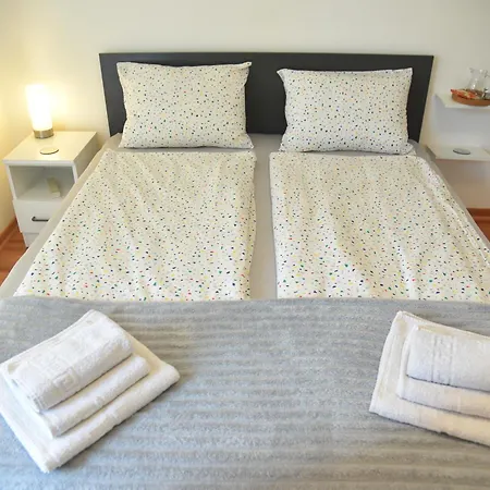 Dekart 2 Apartment Nis