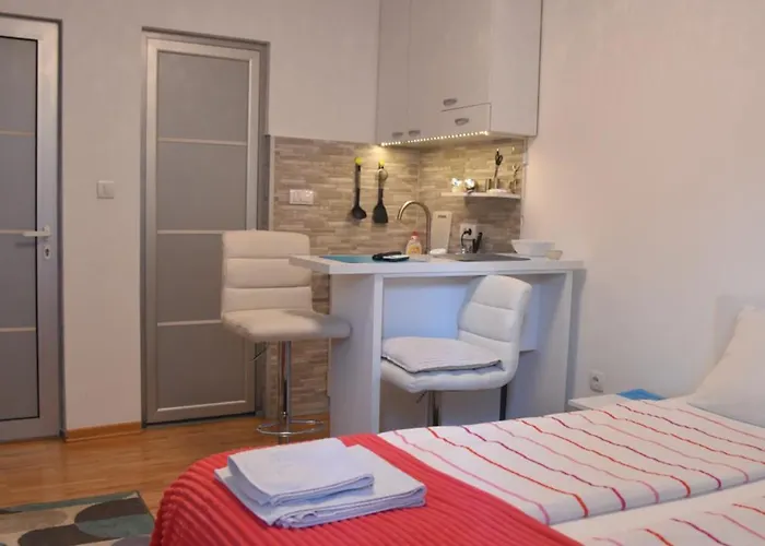 Апартаменты Dekart 2