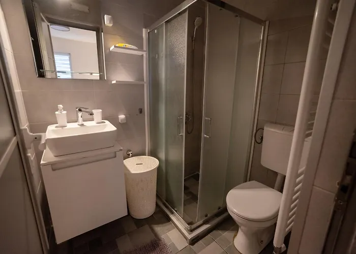 Апартаменты Dekart 2