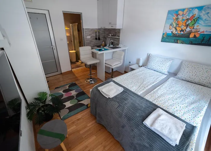 아파트 Dekart 2 *